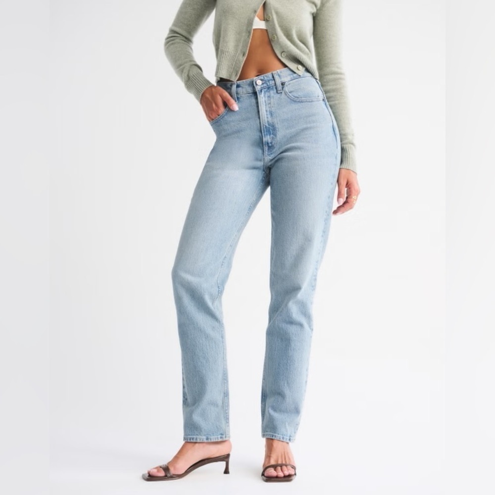 Abercrombie & Fitch Curve Love Ultra High Rise 90s Straight